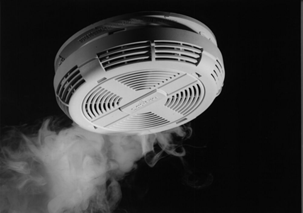 heat-and-smoke-detector-90581.jpg